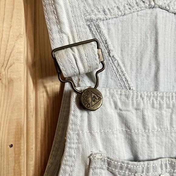 VTG Overalls GUESS BY GEORGE MARCIANO Womens Sz 2 Light Denim Patterned Cut Offs - Picture 6 of 12